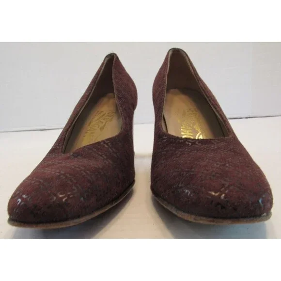 Vintage Salvatore Ferragamo Suede Embossed Patterned Pump Dark Brown Size 8.5 3A - Picture 2 of 13